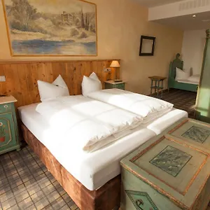 Die Post Landgasthof Aufkirchen Hotel Berg am Starnberger See